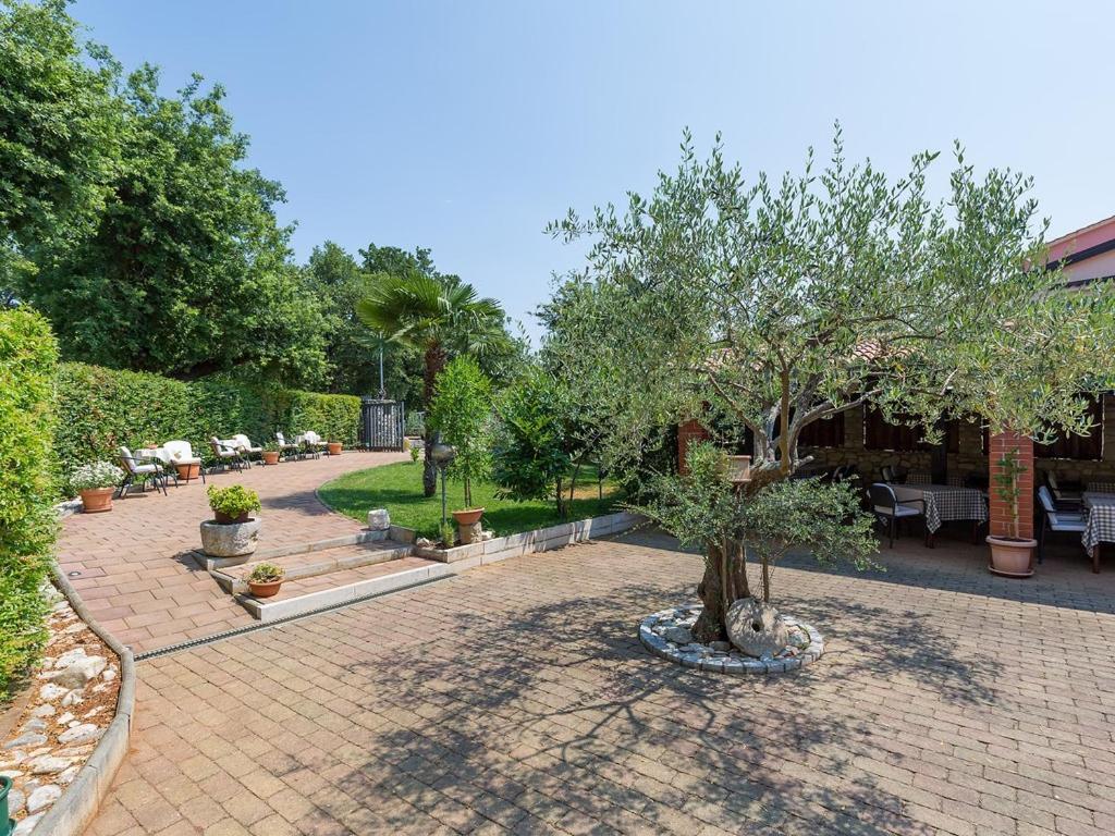 Bed And Breakfast Kolo Adults Only Bužinija Eksteriør bilde