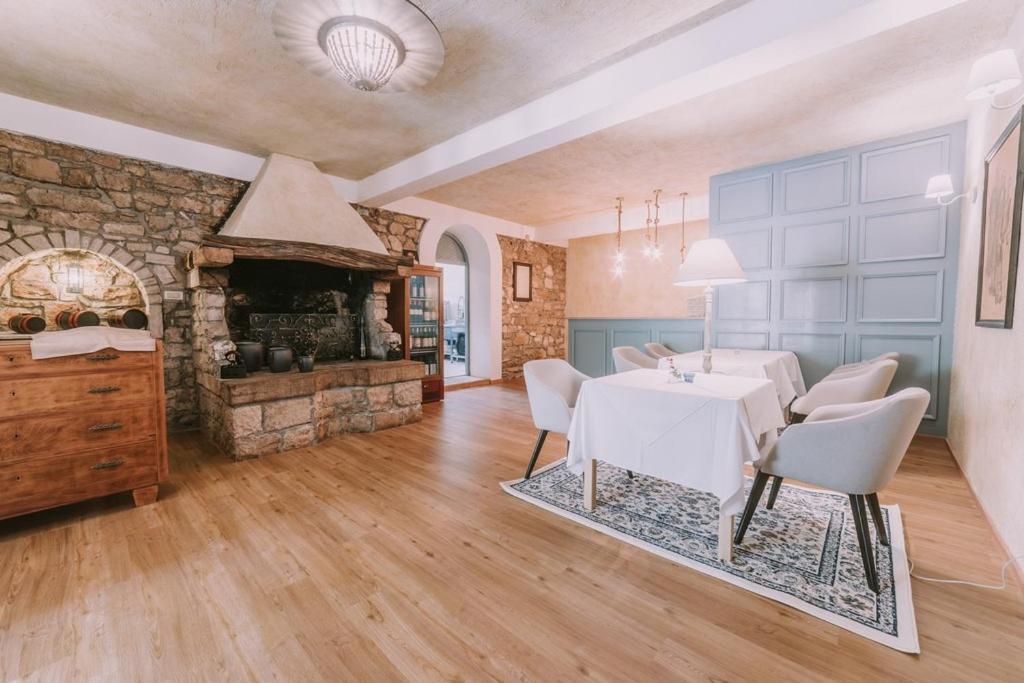 Bed And Breakfast Kolo Adults Only Bužinija Eksteriør bilde
